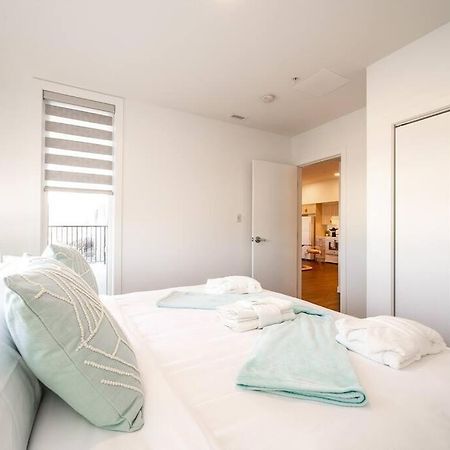 Steamy Romantic Greek Corneer Suite King U/G Wifi Edmonton Exterior photo